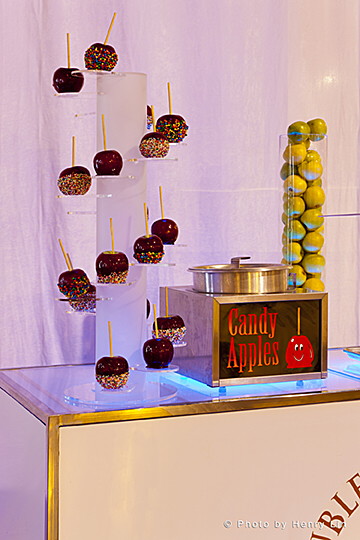 HL_apple_stand