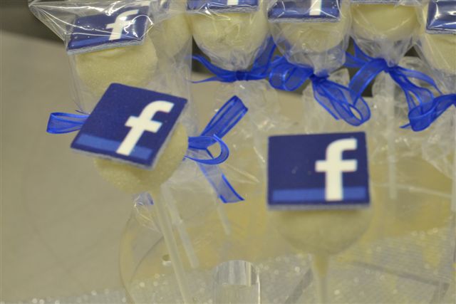 fb11