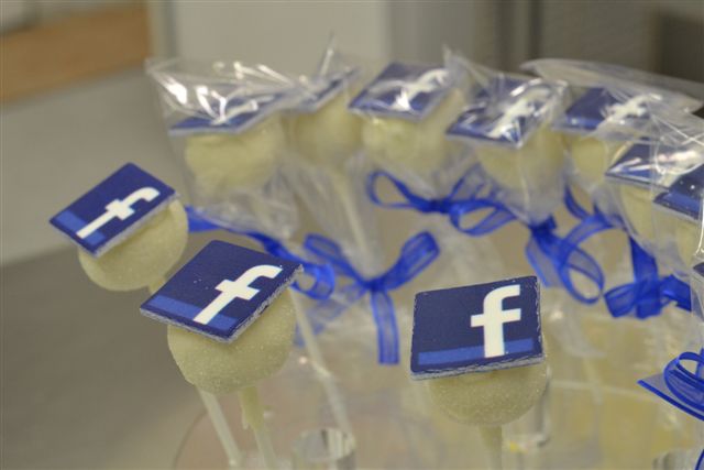 fb12